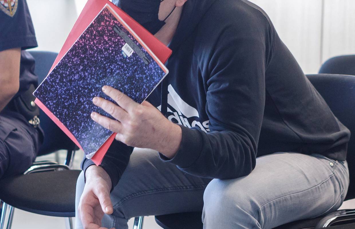 Zamotao djevojku u tepih i ostavio je pred zgradom: Žele ispitati i brata optuženog