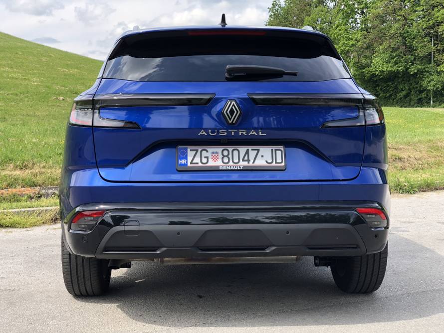 Testirali smo: Renault Austral je trenutno najbolji francuski SUV