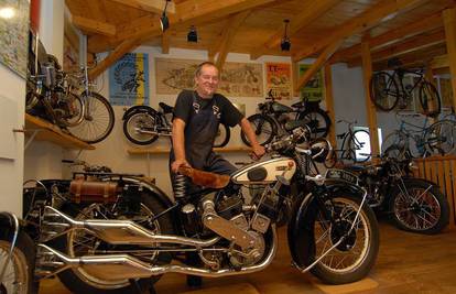 Slikar 'šmirgla' motocikle i planira otvoriti svoj muzej