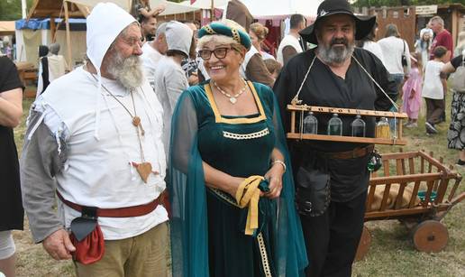 FOTO U Koprivnici otvoren Renesansni festival: 'Alkemičari su uspjeli rastjerati oblake...'