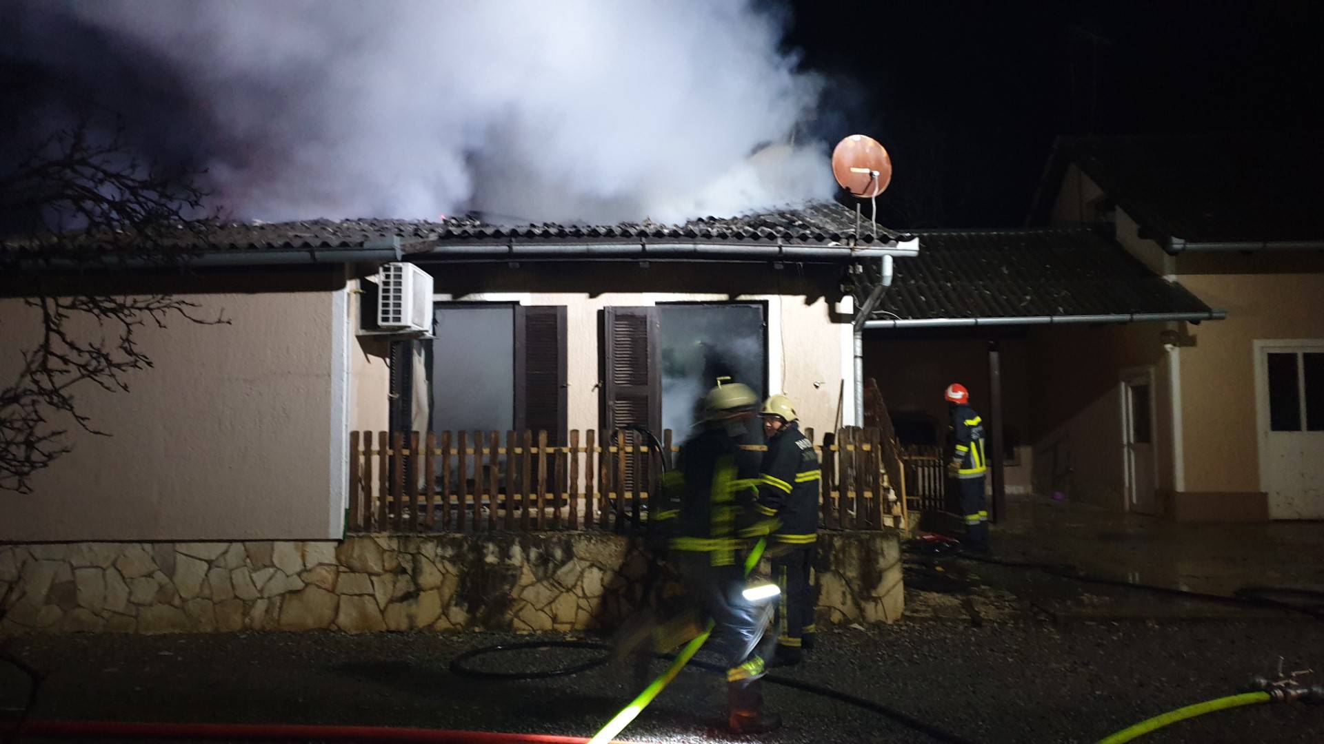 Zapalio vlastitu kuću: 'I sestra je od straha pobjegla od njega'