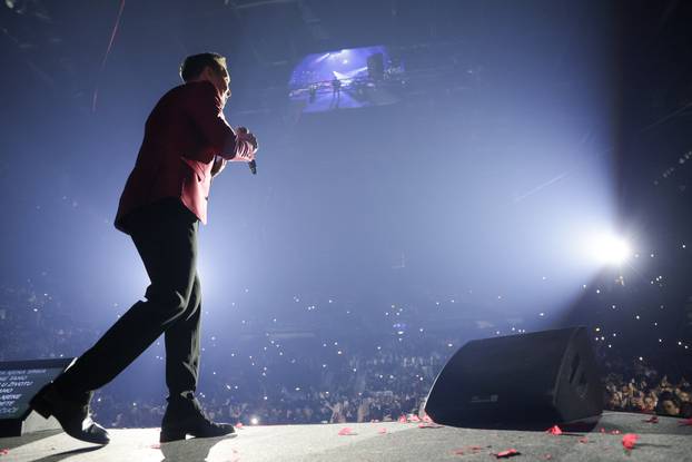 Zagreb: Peđa Jovanović održao koncert u Areni