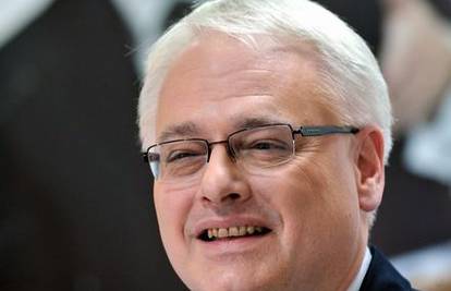 Sastavljaju pozivnice za Josipovićevu inauguraciju