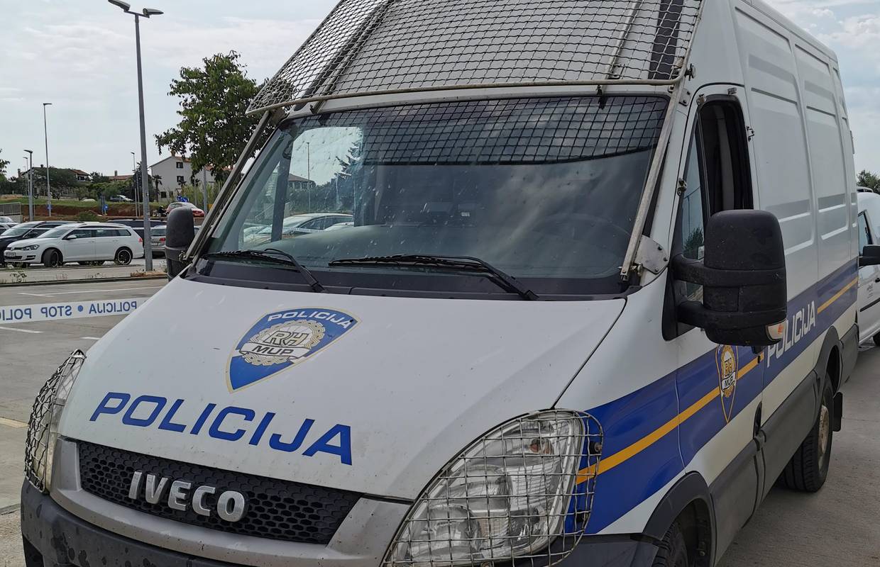 Muškarac (61) ranjen u Cerniku