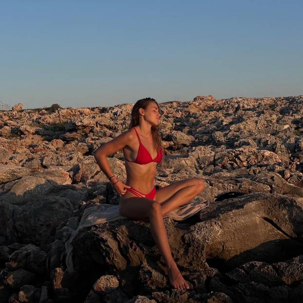 FOTO Španjolka koja dominira s motkom golica maštu pratitelja: 'Nije mi cilj samo skočiti visoko'