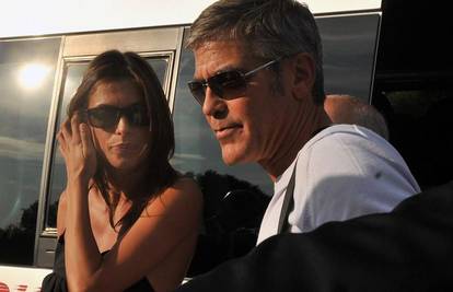 Clooney na festival došao u gliseru s novom curom