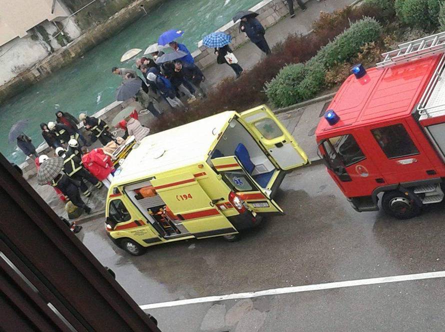 Starija žena upala u Rječinu sa zida od 4 metra, u bolnici je