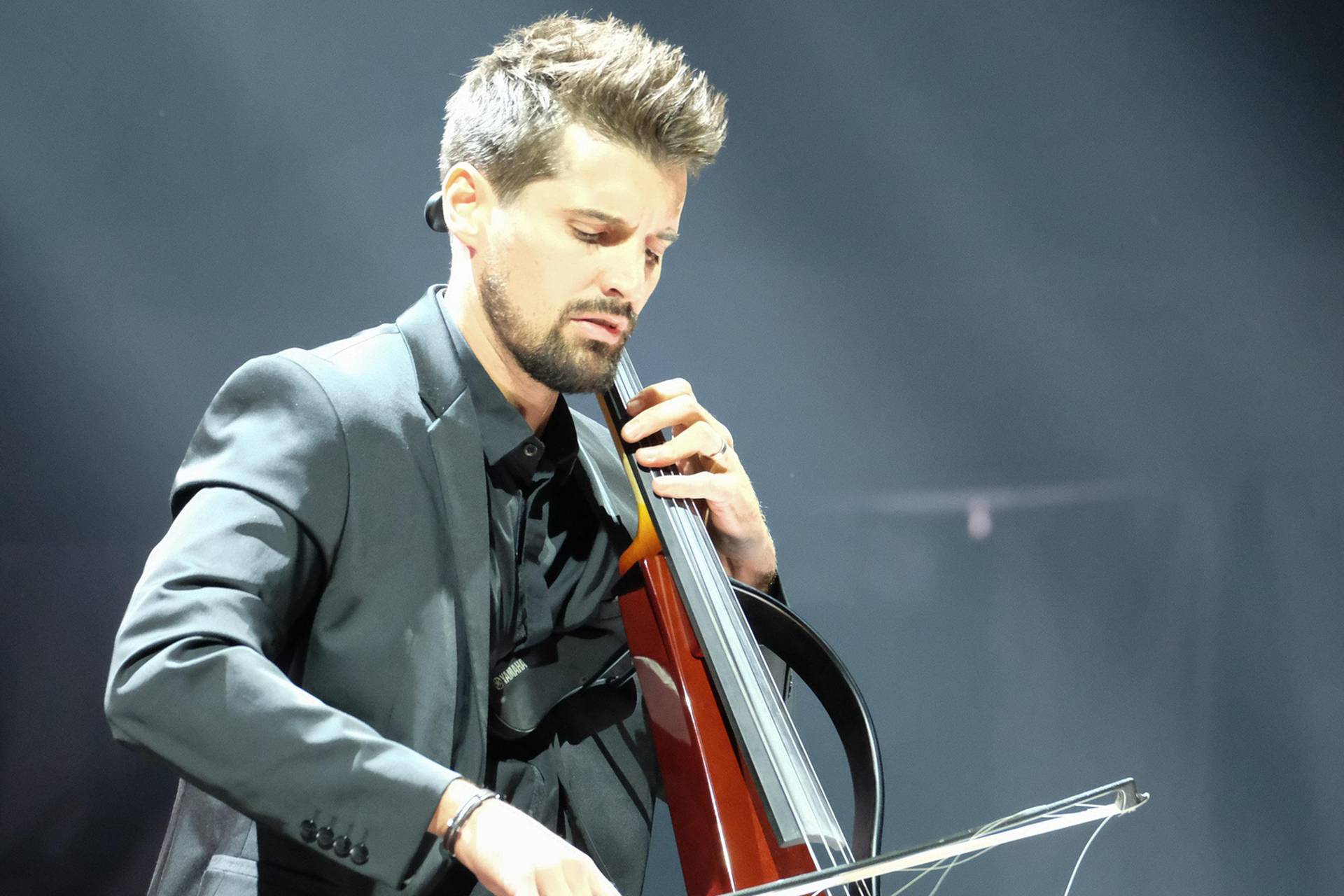 Music Concert - 2Cellos - World tour