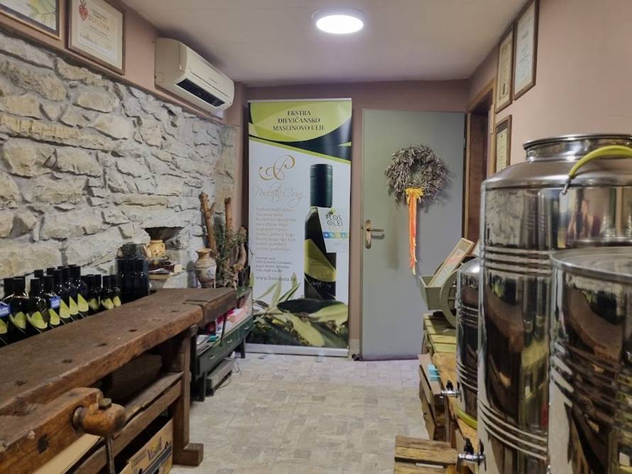 Tri generacije, jedna misija: Pavletić Cunj – obiteljska priča koja miriše na masline