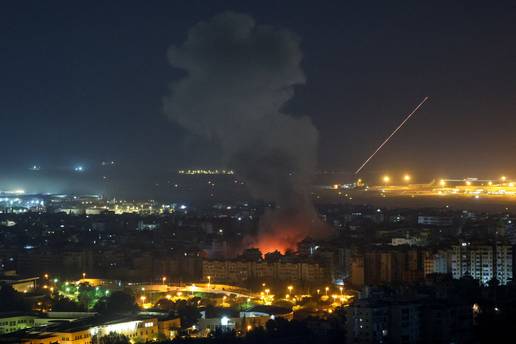 Iran prijeti udarima na Europu. Kina im poslala pomo&cacute;