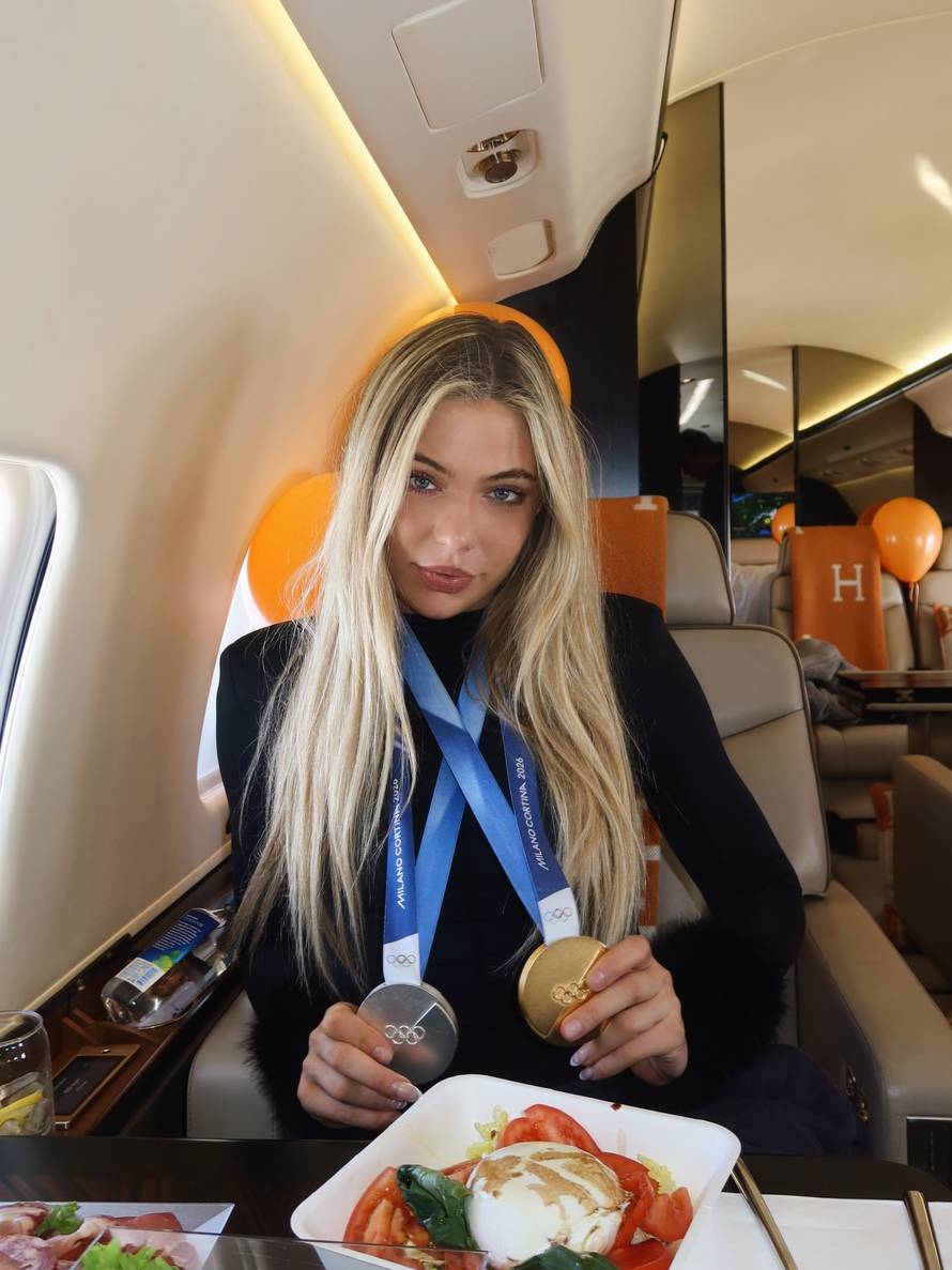 FOTO Jutta iz klizaljki uskočila u badić! Evo što radi nakon Igara