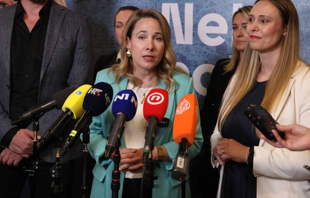 Zagreb: Doček izbornih rezultata u izbornom stožeru Marije Selak Raspudić