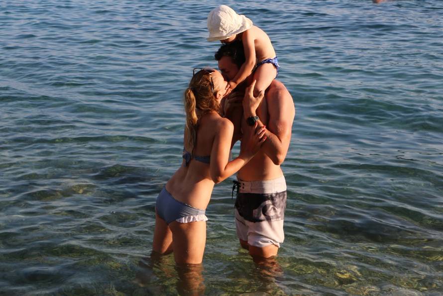 Jakov Fak i Matea dobili drugu kćer: Društvo nam se povećalo