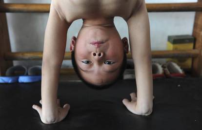 Maleni gimnastičari znaju što je red, rad i disciplina