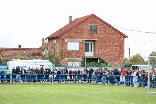 Atmosfera uoči utakmice Bilogore i Hajduka u šesnaestini finala SuperSport Hrvatskog nogometnog kupa