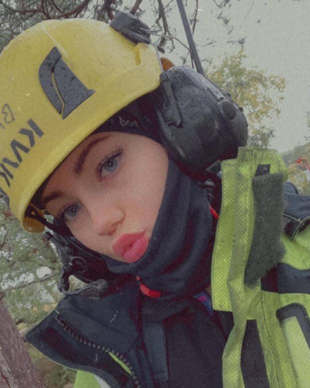 FOTO Plavokosa ljepotica radi na naftnoj platformi: Ljude to šokira! Dižem se u četiri ujutro