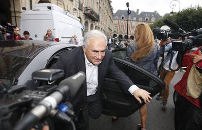 Strauss-Kahn opet u pritvoru jer se seksao s prostitutkama 