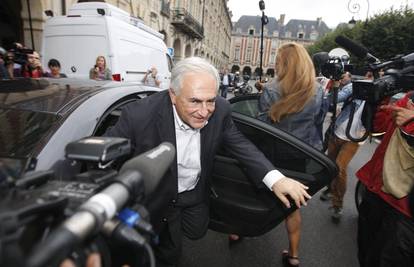 Strauss-Kahn opet u pritvoru jer se seksao s prostitutkama 