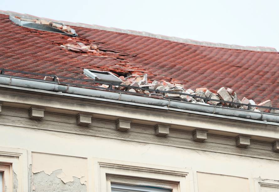 Nakon potresa u Zagrebu prijeti opasnost od urušavanja krovova i pročelja zgrada
