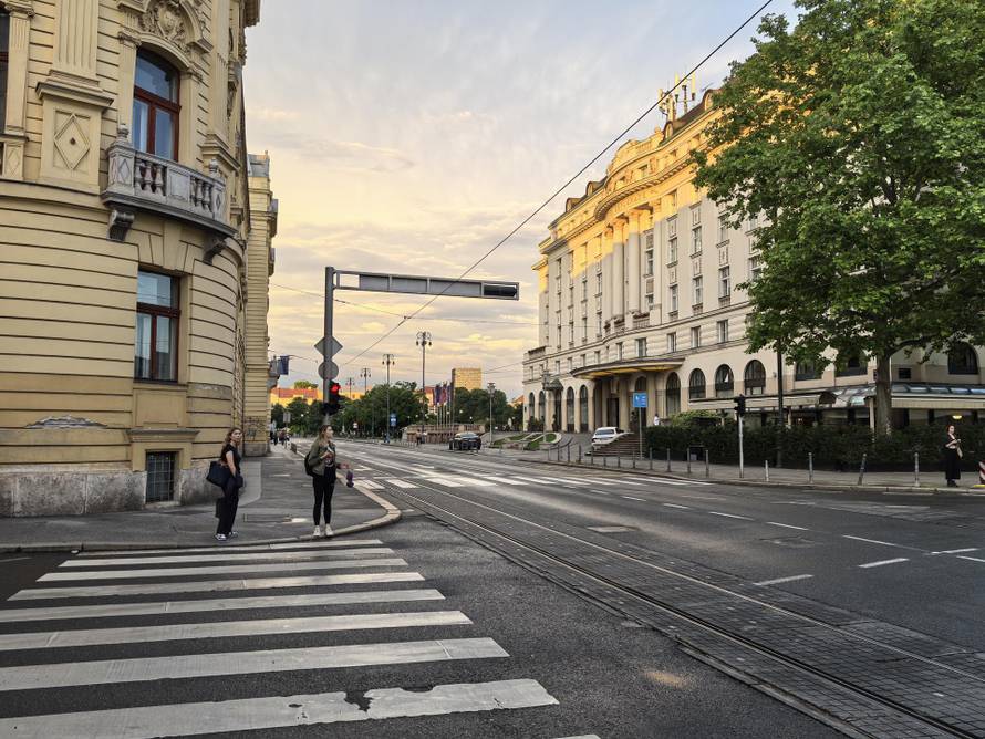 Skoro kao nekad: Isprobali smo Huawei Pura 70 Pro s moćnom kamerom i Google aplikacijama