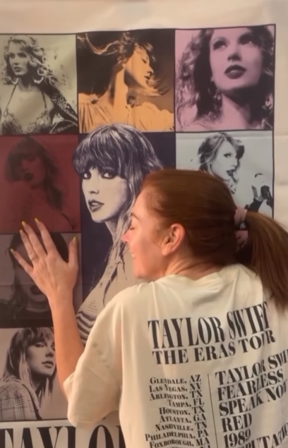 I Michelle iz 'Američke pite' je veliki  fan Taylor Swift: U novom videu mazila je njezin plakat