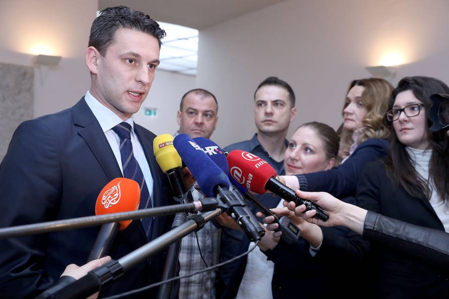 Petrov: 'Država neće spašavati Todorića, ali će braniti sustav'