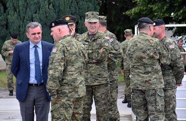 FOTO Kad u vojsku pođem... U Požegi prisegnulo 150 ročnika