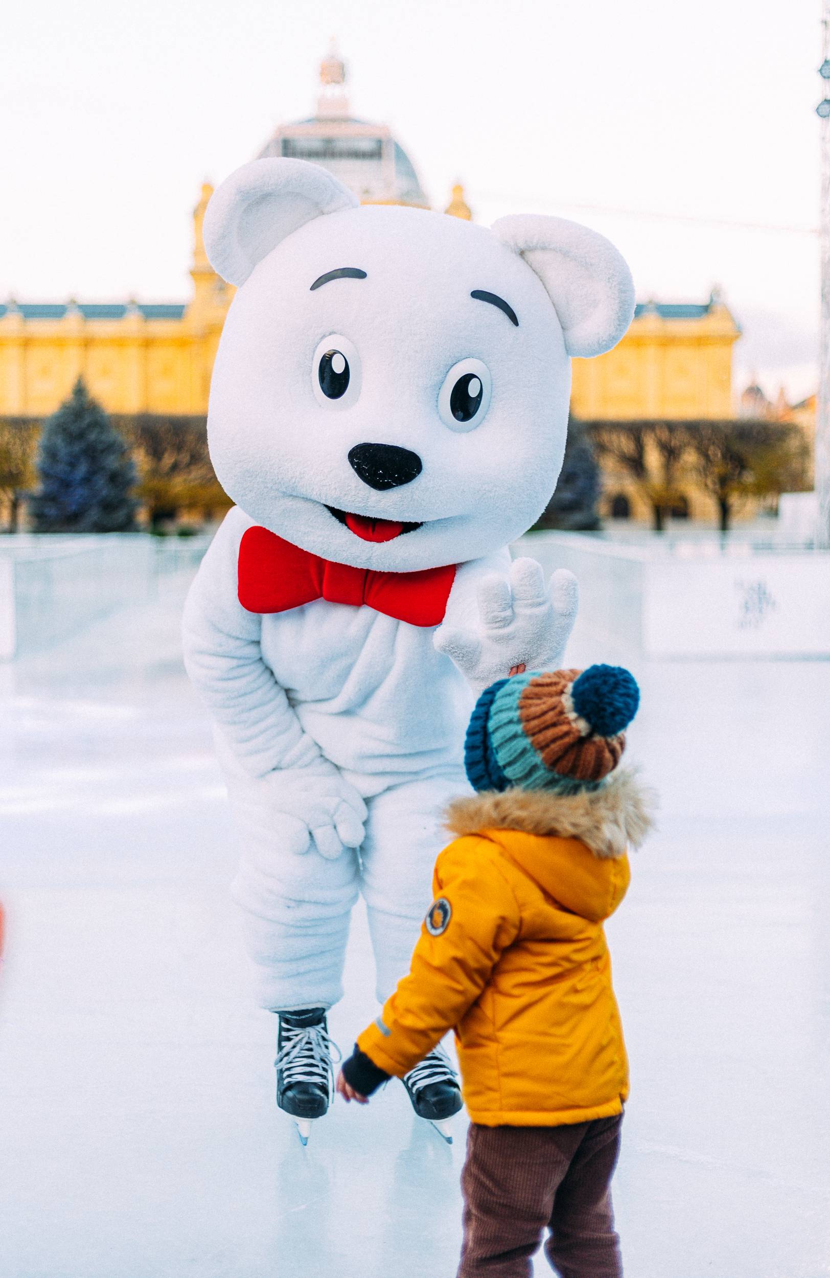 Ledov Affogato za ljubitelje kave u adventskom ambijentu terase hotela Esplanade