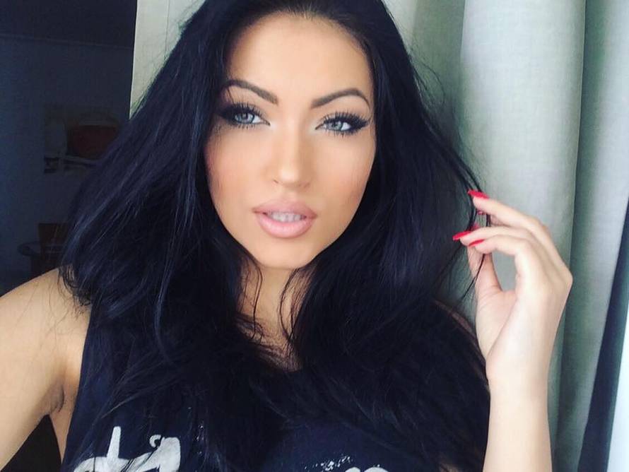 Hana Rodić prije svih operacija izgledala je potpuno drukčije: Evo koje je sve korekcije radila