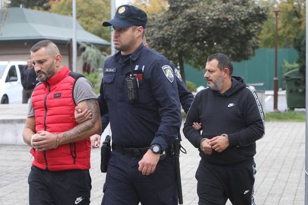 Karlovac: Privodenje dvojice osumnjicenih za pljacku zastitarskih kombija