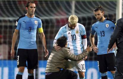 Vratio sam se: Messi je srušio Urugvaj, navijač mu ljubio noge