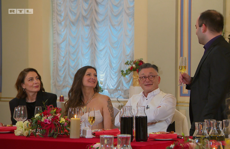 Simon tek stigao u Brak na prvu i već se nadurio, Jeanette: Ako ću se sama zabavljati, odlazim