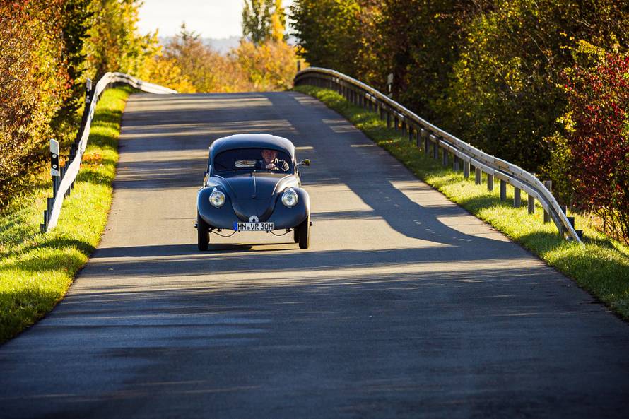  Hessisch Oldendorf: Traugott Grundmann vlasnik je jednog od prvih prototipova VW Bube
