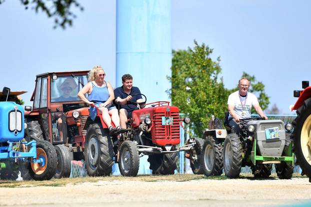 Sveti Urban: Međunarodni traktorski rally na štrigovskim vinogradima 