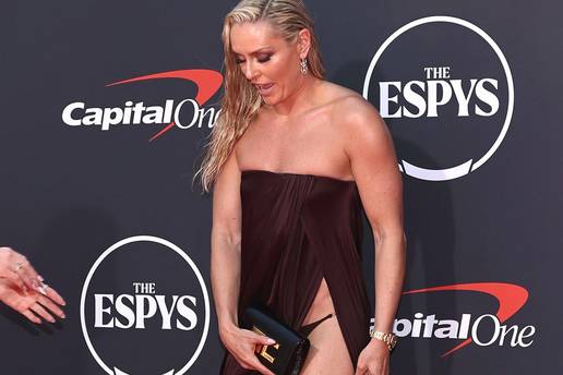 Legendarna skija&scaron;ica obara rekorde i provocira fanove: 'Ovo je moja omiljena poza...'