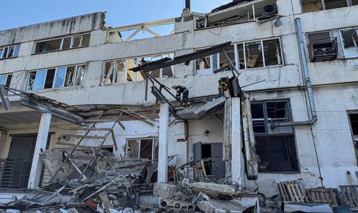 Putin najavio privremeni prekid vatre, ali još ništa od primirja: Ruske snage bombardirale Sumi