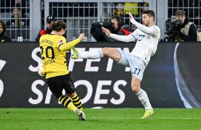 VIDEO Loše vijesti iz Njemačke: Kramarić je šepajući napustio teren protiv Borussije Dortmund