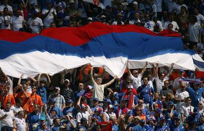 Uefa: Novčane kazne za Srpski i Engleski savez