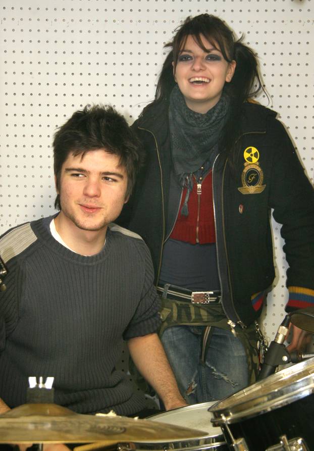 ARHIVA - Ella Dvornik na snimanju demo singla grupe glumca Filipa Riđičkog