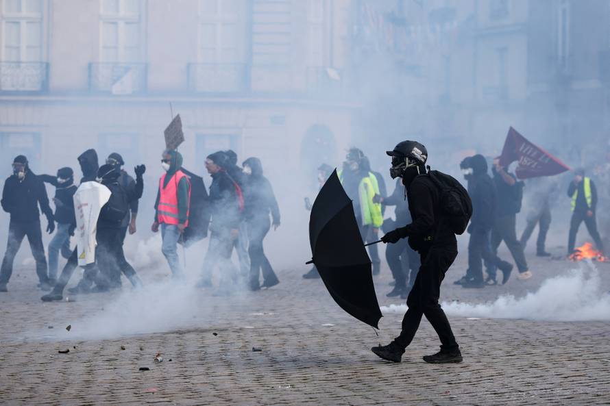 Nationwide protests in France against the cost of living