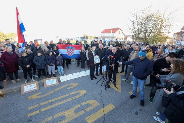 Zagreb: U organizaciji roditelja učenika osnovne škole Donji Dragonožec održan 3. bojkot nastave