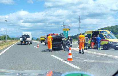 Prometna na autocesti A1 kod Gospića: Auto se prevrnuo na krov, i tu kilometarska kolona...