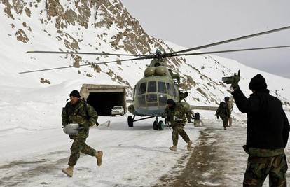 Lavina zatrpala selo na sjeveru Afganistana, poginulo 37 ljudi