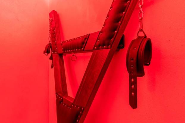 FOTO Jeste li znali da u Zagrebu možete unajmiti stan za BDSM? Pogledajte što se nudi unutra