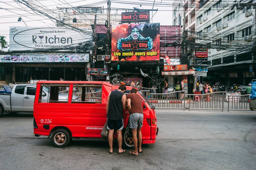 Phuket, Tajland: Od cjenkanja do masaže sa 'sretnim krajem'