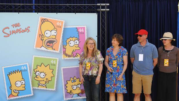 Los Angeles: Legendarni Simpsoni dobili svoju poštansku marku 