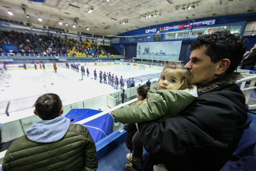 KHL Medvescak - Traktor