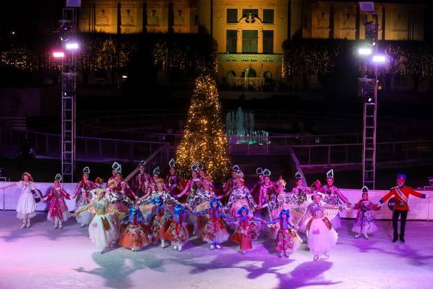 Svečano otvorenje Ledenog parka na Trgu kralja Tomislava uz predstavu Orašar