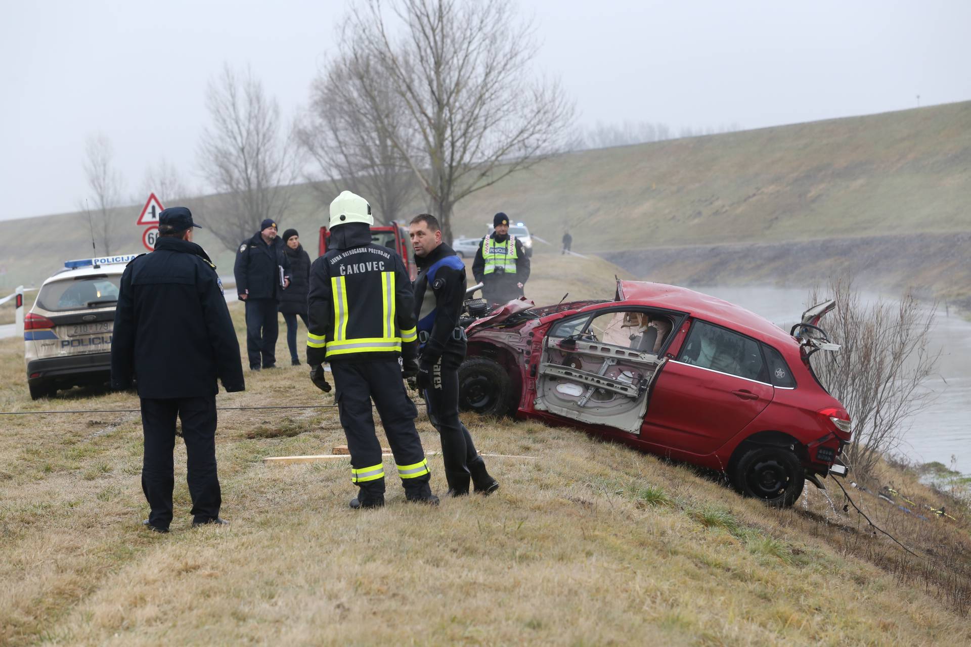 Prebrzo ušao u zavoj i izgubio kontrolu, prevrnuo se više puta