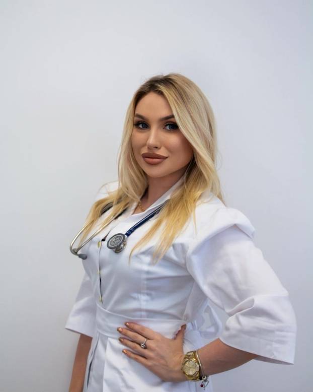 FOTO Doktorica Petra zvijezda je reality showova. Evo kako je izgledala prije desetak godina
